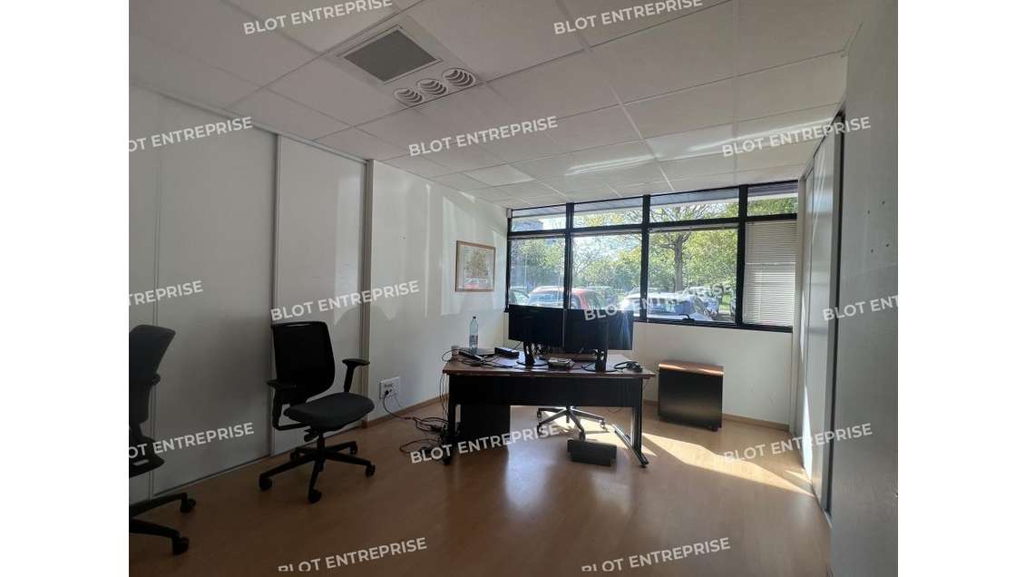 A SOUS-LOUER - BUREUX 526 m² - CESSON-SEVIGNE