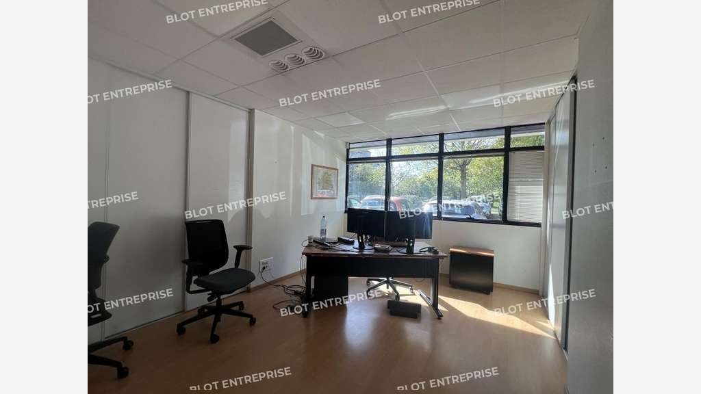 A sous-louer bureaux 526m² à Cesson-Sévigné