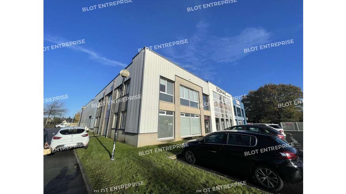 A louer bureaux rénovés de 260m² à Rennes Sud-Est
