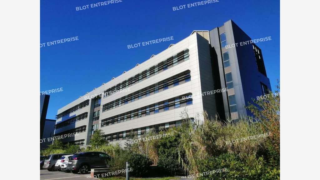 A LOUER - BUREAUX 270 m² - CESSON-SEVIGNE