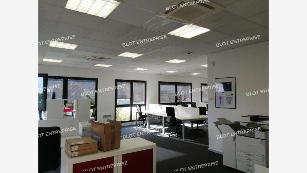 A LOUER : bureaux 169 m² RENNES CESSON SEVIGNE