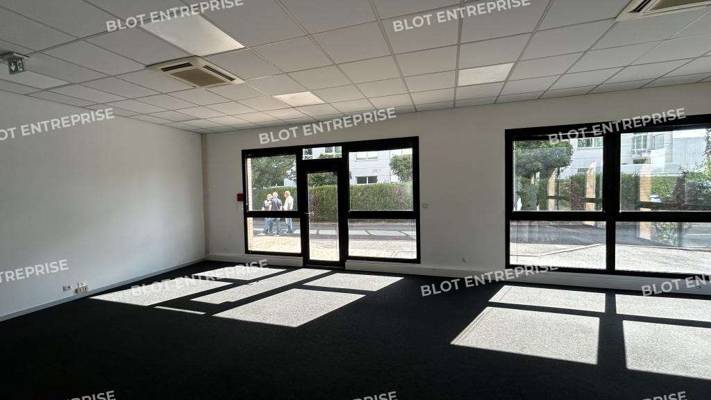A LOUER : bureaux 169 m² RENNES CESSON SEVIGNE