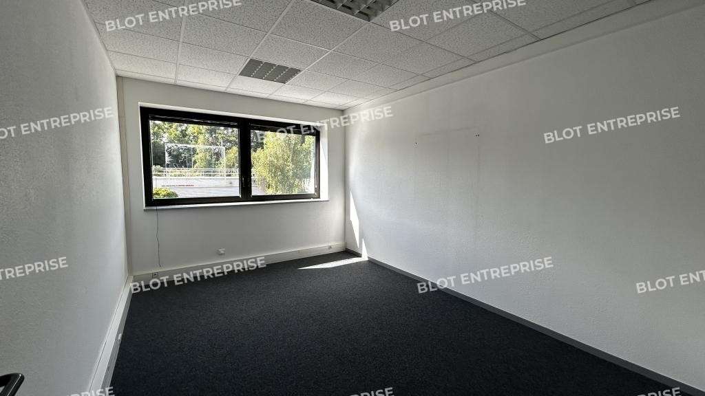 A LOUER - BUREAUX CESSON-SEVIGNE - 105 m²