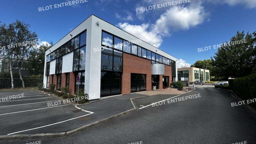 A LOUER - BUREAUX CESSON-SEVIGNE - 105 m²