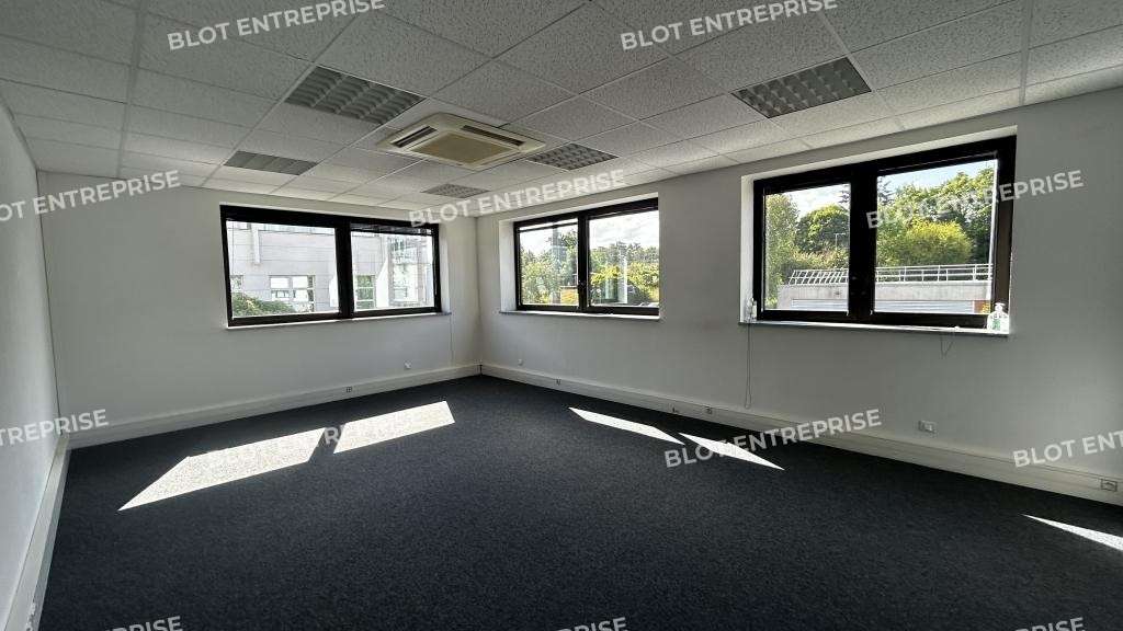 A LOUER - BUREAUX CESSON-SEVIGNE - 105 m²