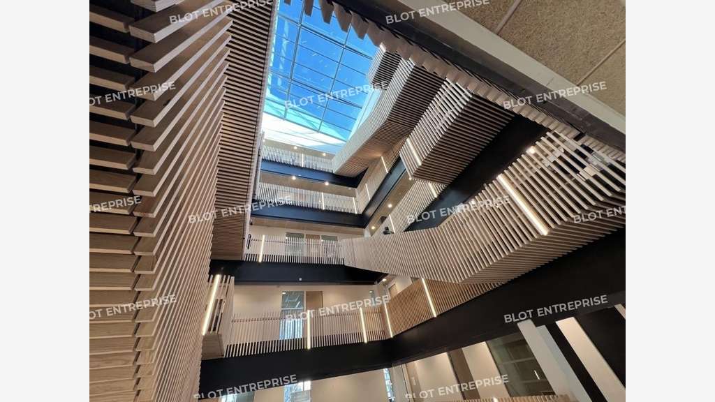 A LOUER - BUREAUX 195 m² - CESSON ViaSilva