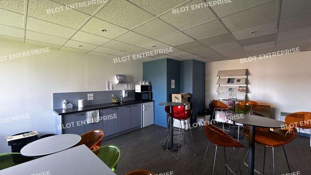 A LOUER - BUREAUX 108 m² - CESSON-SEVIGNE