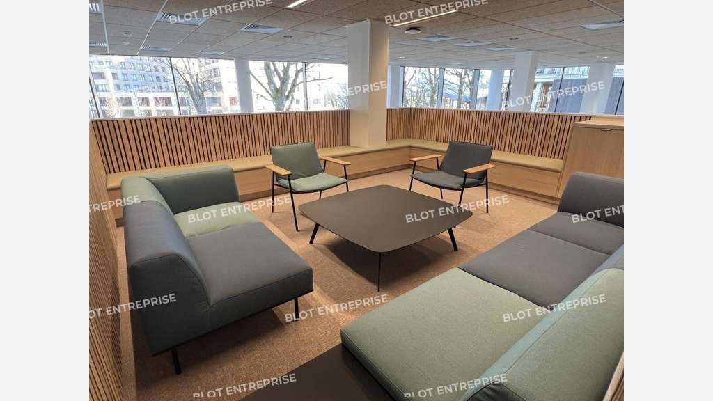 A louer bureaux 265m² R+2 Cesson-Sévigné Viasilva