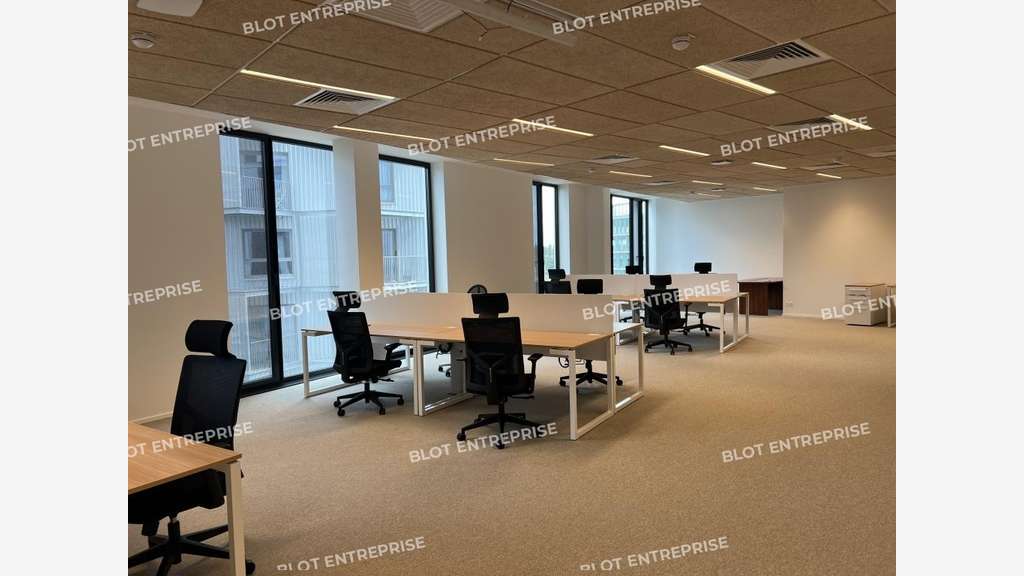 A louer bureaux 265m² R+2 Cesson-Sévigné Viasilva