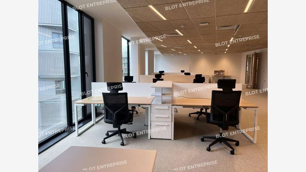 A louer bureaux 265m² R+2 Cesson-Sévigné Viasilva
