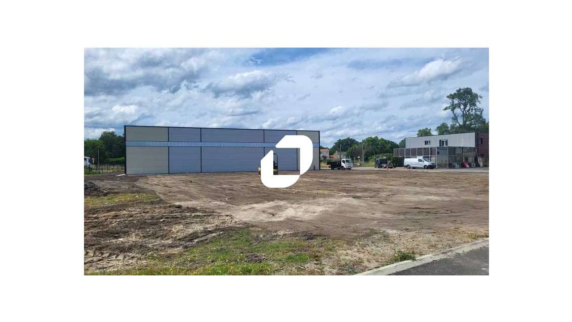 A louer Bureaux 600m² Cestas