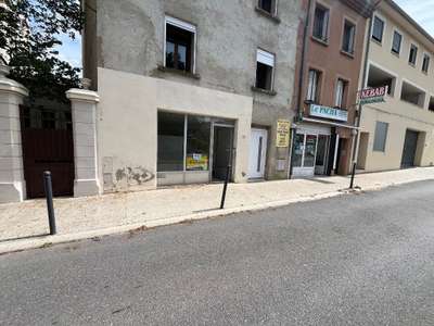 A louer local 92m² excellente visibilité Chabeuil