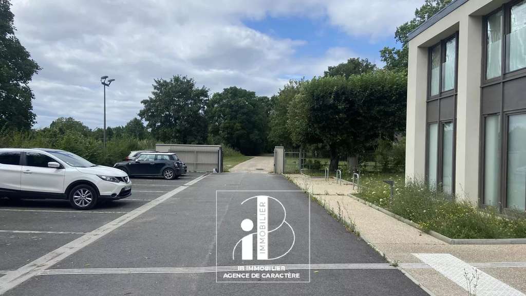 Local professionnel 24m² à louer Chailly-en-Bière