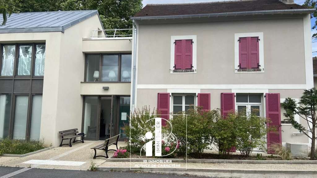 Local professionnel 24m² à louer Chailly-en-Bière