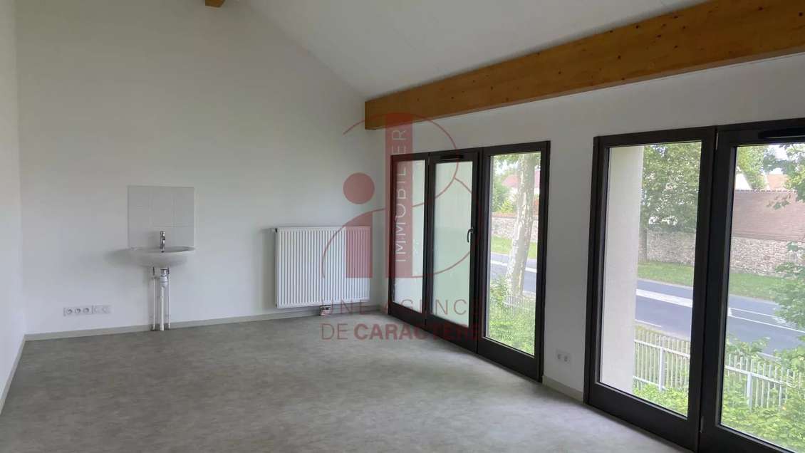 Local professionnel 24m² à louer Chailly-en-Bière