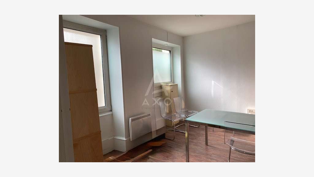 A louer local commercial de 90m² empl N°1 Chalais