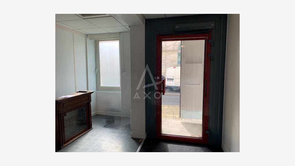 A louer local commercial de 90m² empl N°1 Chalais
