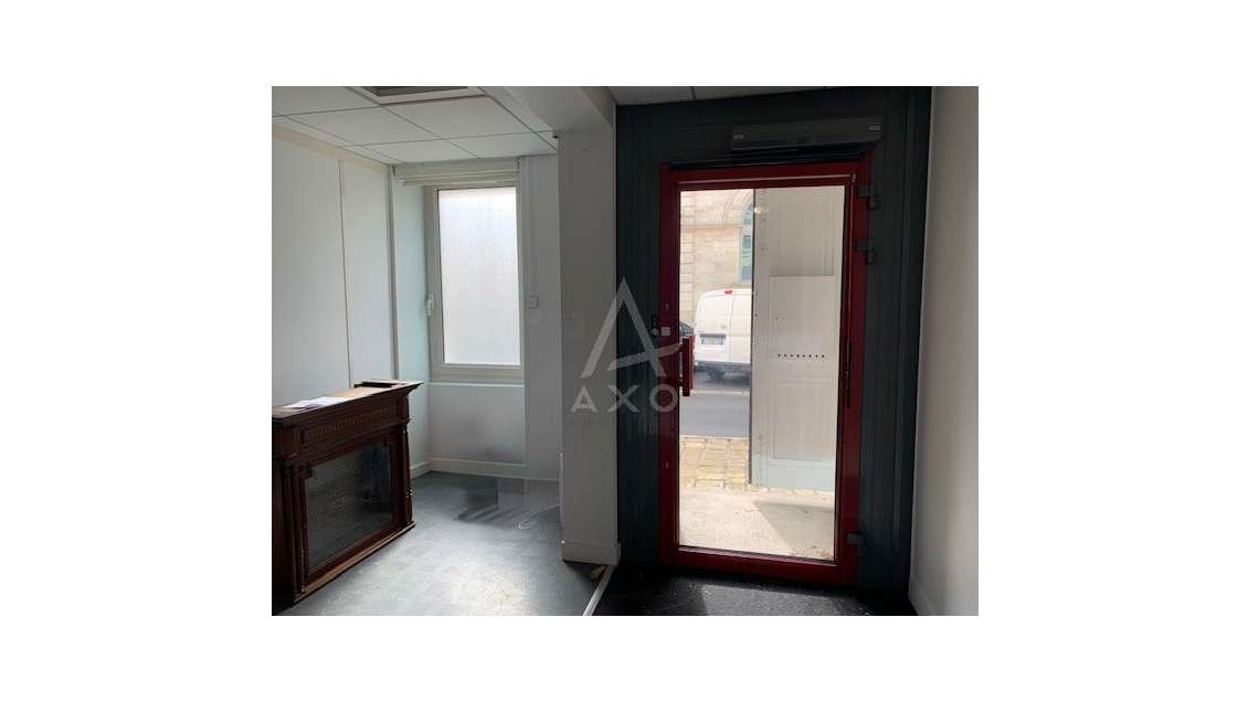 A louer local commercial de 90m² empl N°1 Chalais