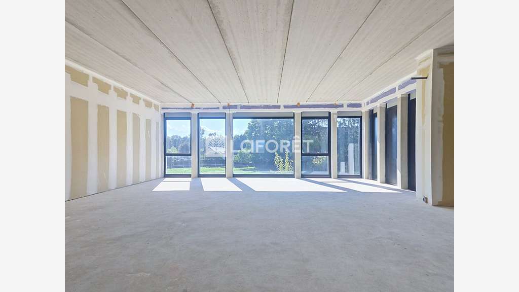 Cède espace professionnel modulable 107m² Savoie