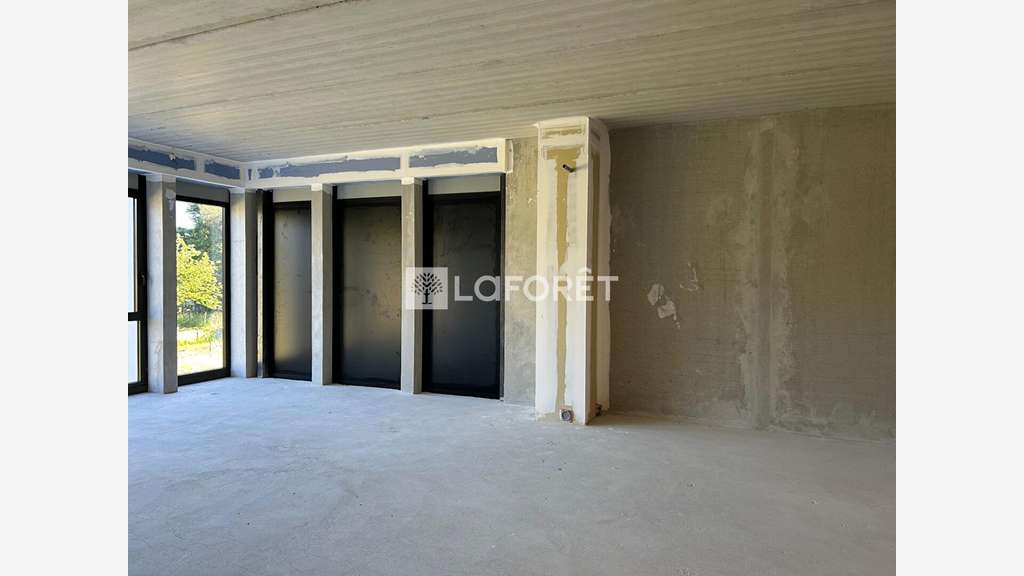 Cède espace professionnel modulable 107m² Savoie