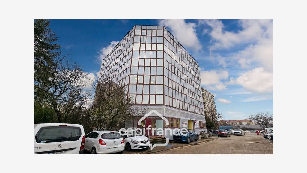 Local/bureau 96m² à louer à Chalon sur Saône (71)
