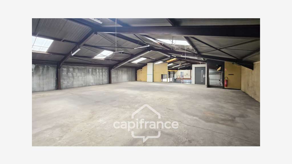 A louer bâtiment 691m² à Chalon sur Saône ZI Nord