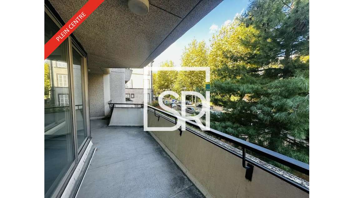 A louer bureaux 121m² R+1 à Chamalières