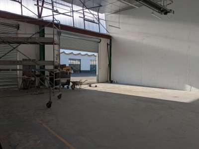 Location Locaux d'activités - Entrepôts à Chambéry