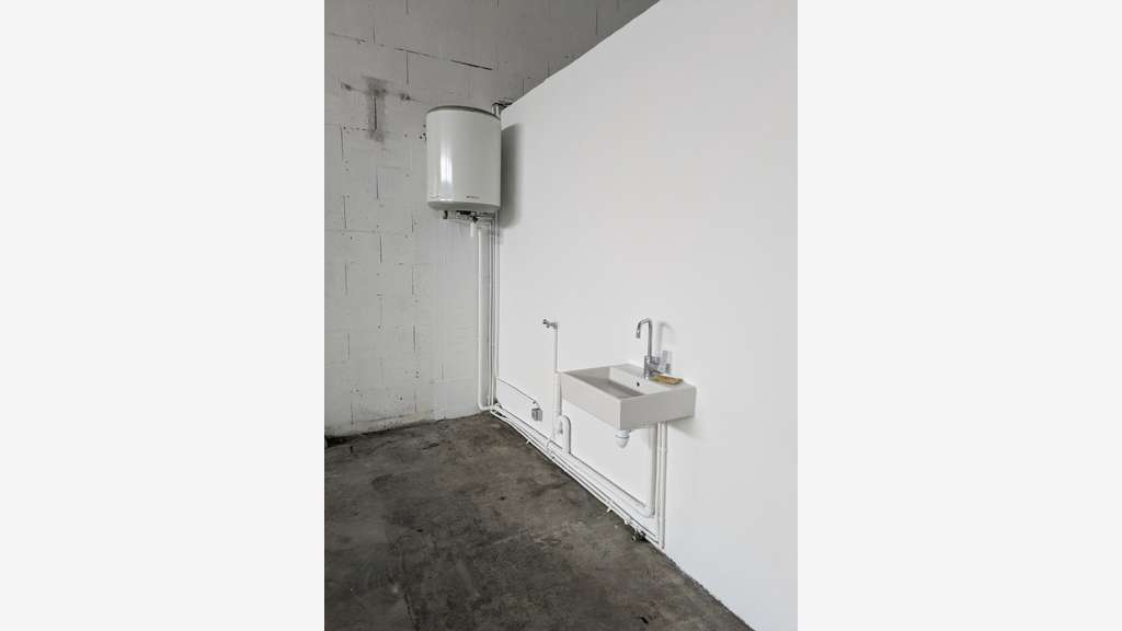 Local d'activité 200m² à louer à Chambéry