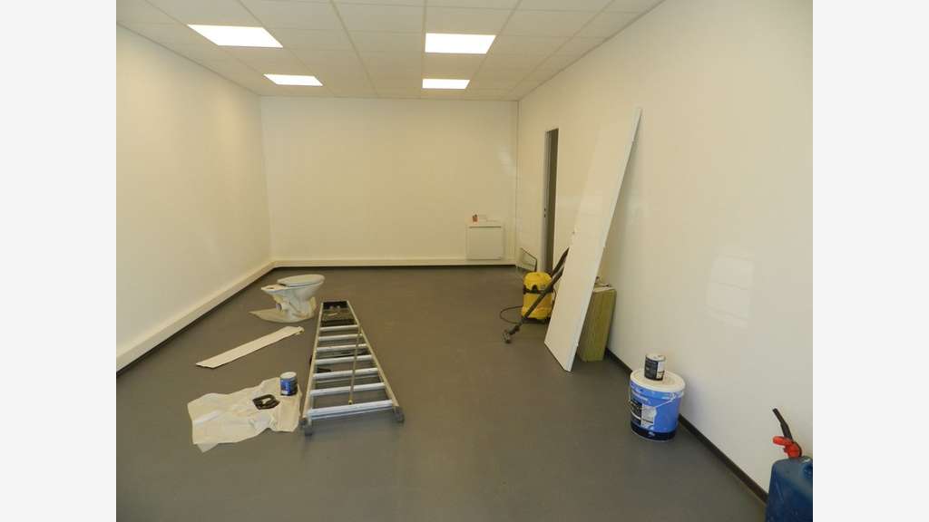 A louer local 32m² en za des Landiers à Chambéry
