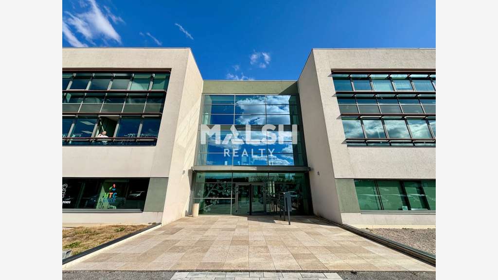 A louer bureaux 225m² à Champagne-au-Mont-d'Or