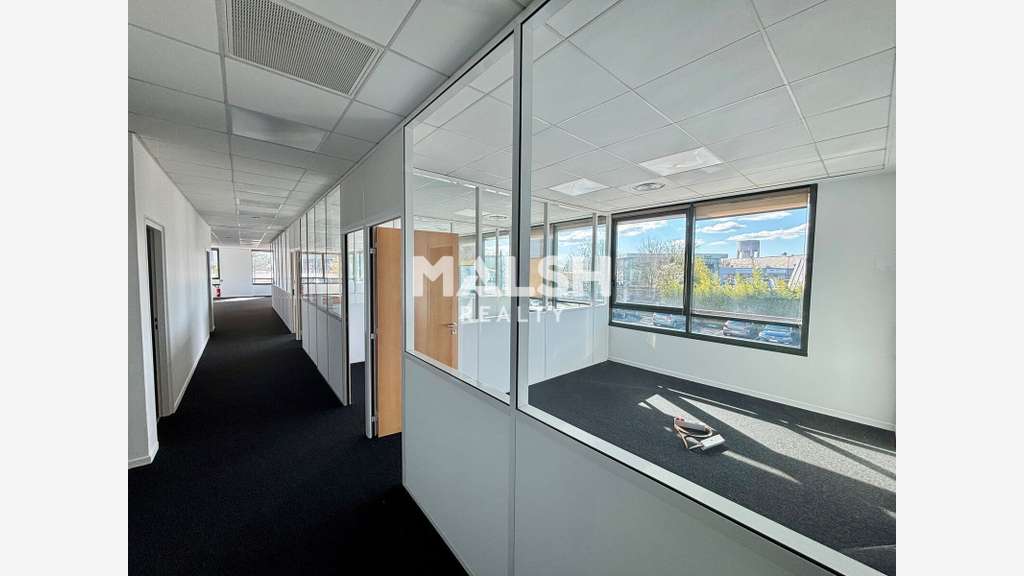 A louer bureaux 225m² à Champagne-au-Mont-d'Or