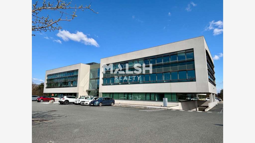 A louer bureaux 225m² à Champagne-au-Mont-d'Or