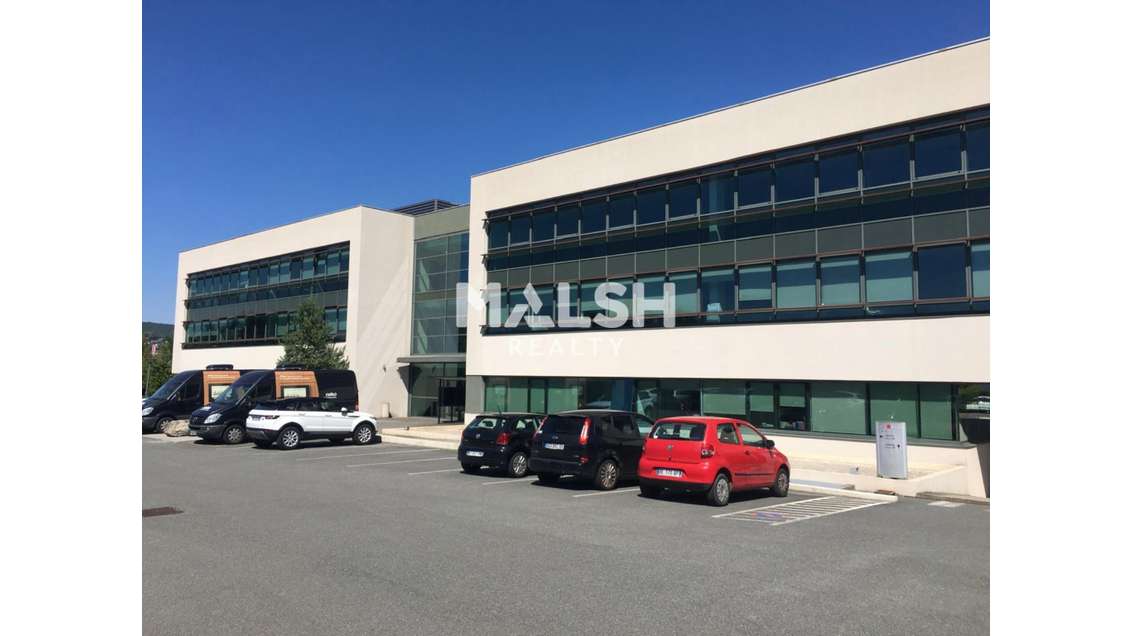 A louer bureaux 225m² à Champagne-au-Mont-d'Or