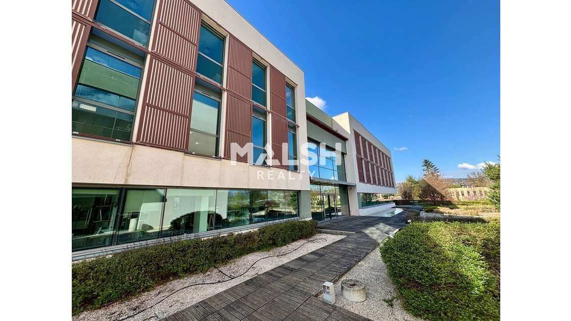 A louer bureaux 225m² à Champagne-au-Mont-d'Or