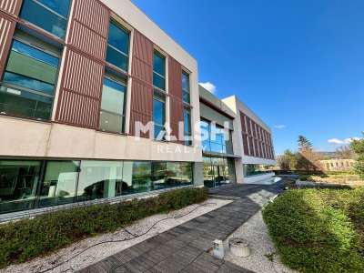 A louer bureaux 225m² à Champagne-au-Mont-d'Or