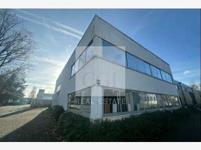 Bureaux 80m² à louer à Champagne-au-Mont-d'Or