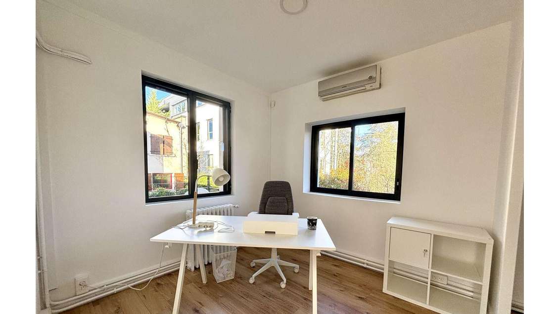 Location bureaux de 16m² à Champagne-au-Mont-d'Or