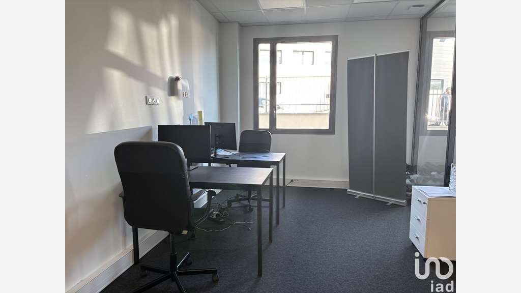Bureau à Champagne-Au-Mont-d'Or
