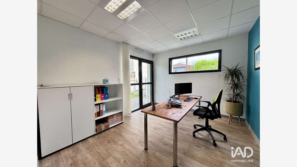 Bureau à Champagne-Au-Mont-d'Or