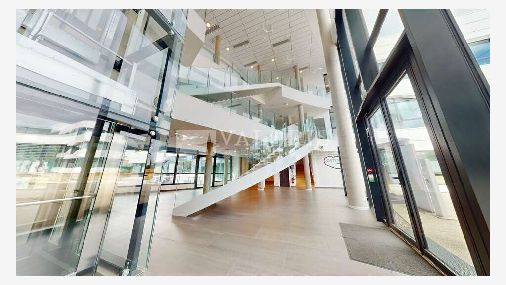 Bureaux à louer à Champagne-au-Mont-d'Or