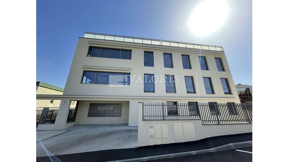 CHAMPAGNE AU MONT D'OR - BUREAUX à louer