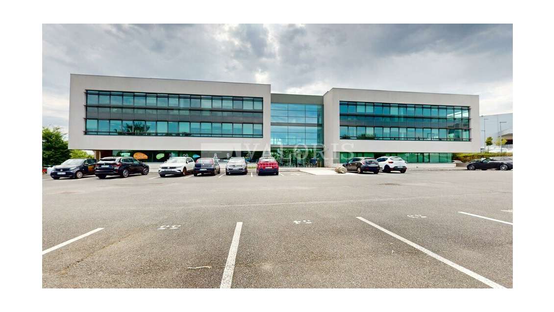 CHAMPAGNE AU MONT D'OR - BUREAUX à louer