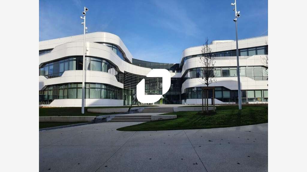 A louer Bureaux 2210m² Champagne au mont d'or