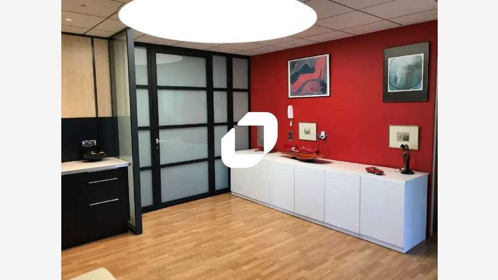 A louer Bureaux 261m² Champagne au mont d'or