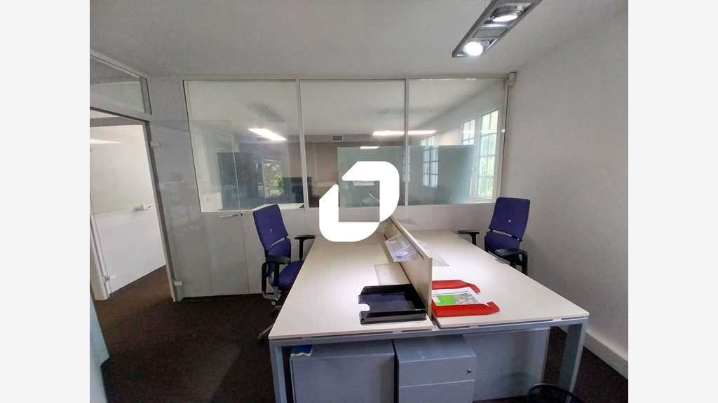 A louer Bureaux 105m² Champagne sur oise