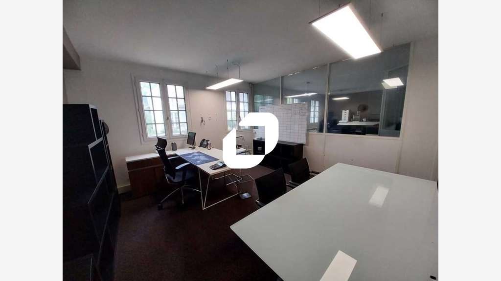 A louer Bureaux 105m² Champagne sur oise