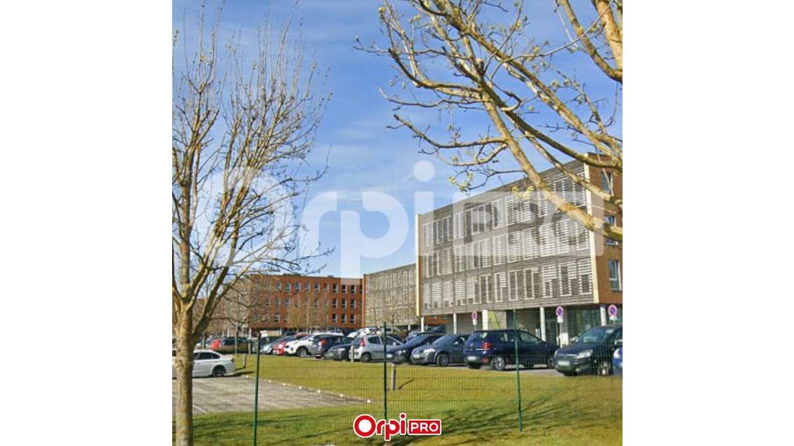 Bureau 194m² RDC à louer à Champigny/Thillois 