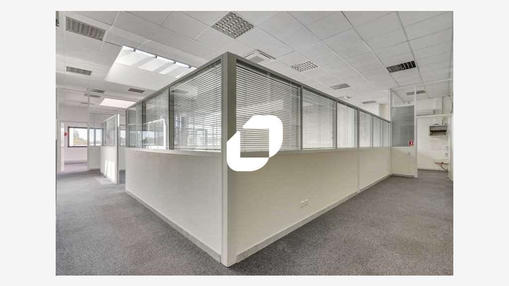 A louer Bureaux 303m² Champigny sur marne