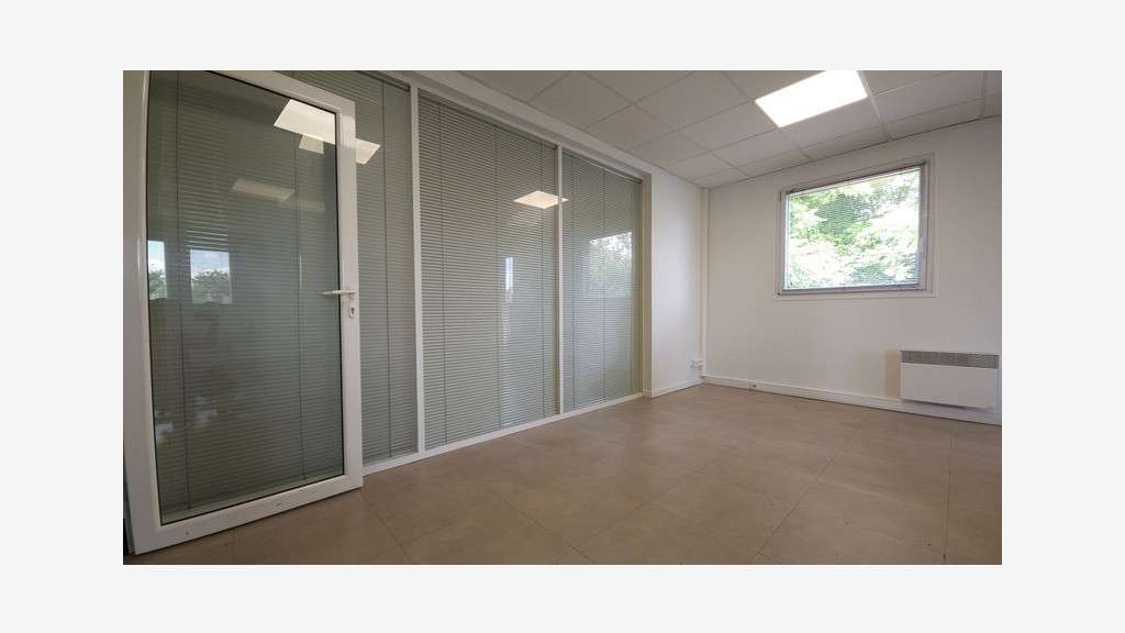 Bureaux de 36.28m² à louer à Champlan